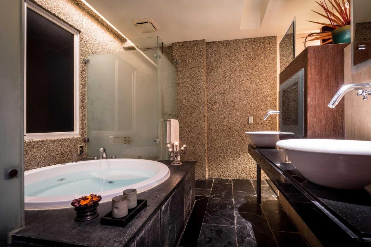 Liti Motel Taichung Exterior photo