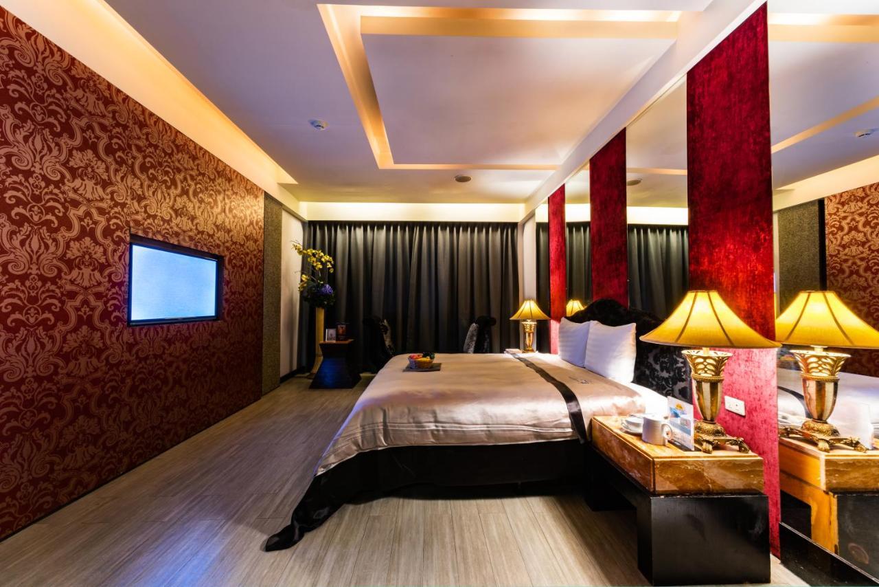 Liti Motel Taichung Exterior photo