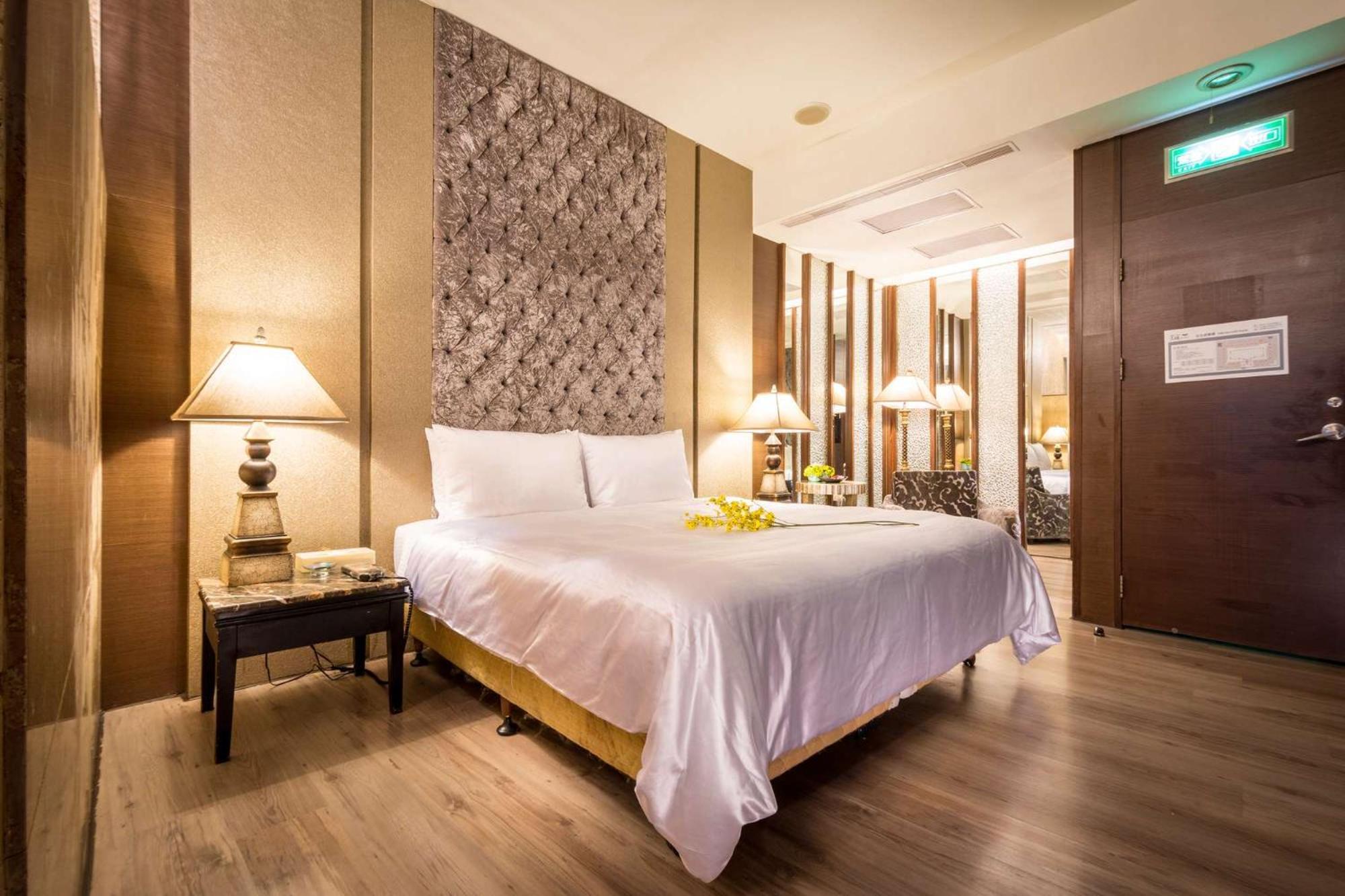 Liti Motel Taichung Room photo