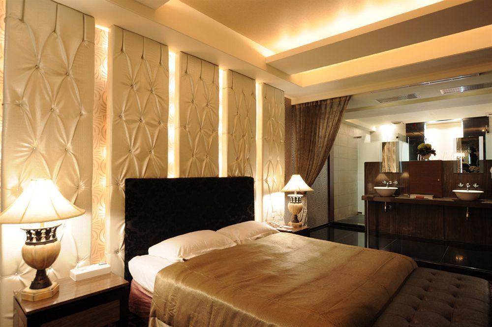 Liti Motel Taichung Exterior photo