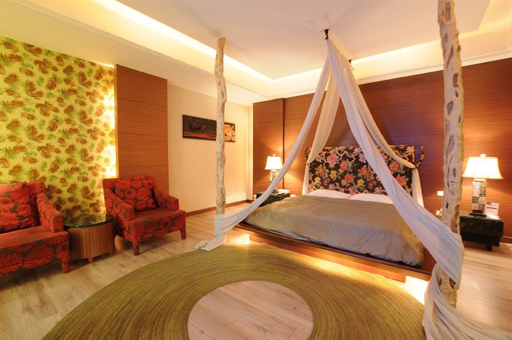 Liti Motel Taichung Exterior photo