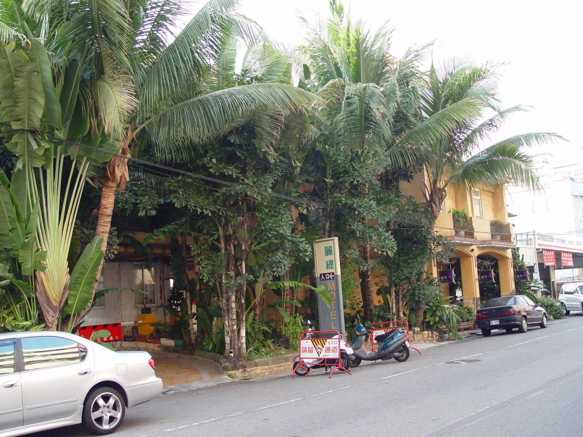 Liti Motel Taichung Exterior photo