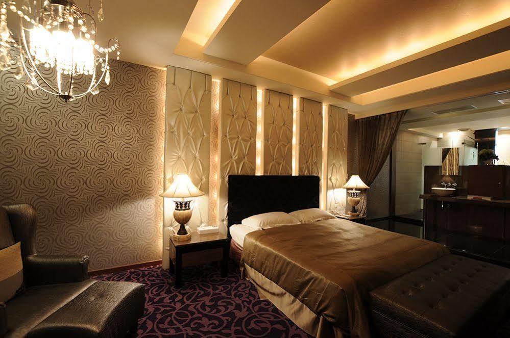 Liti Motel Taichung Exterior photo