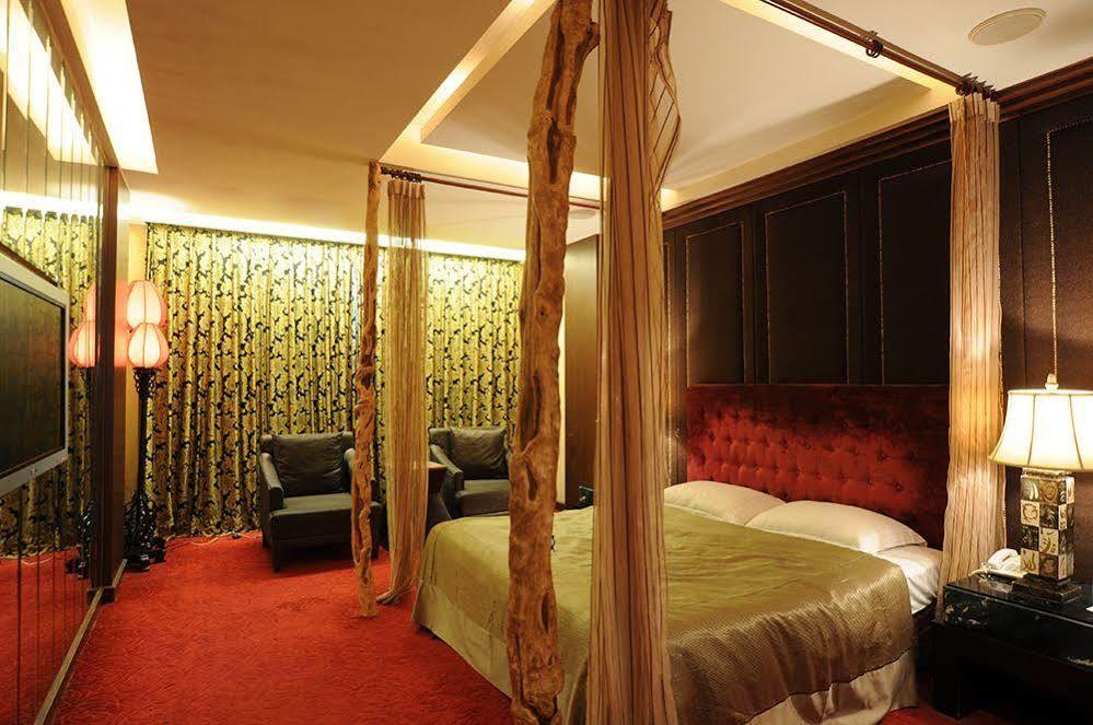 Liti Motel Taichung Exterior photo
