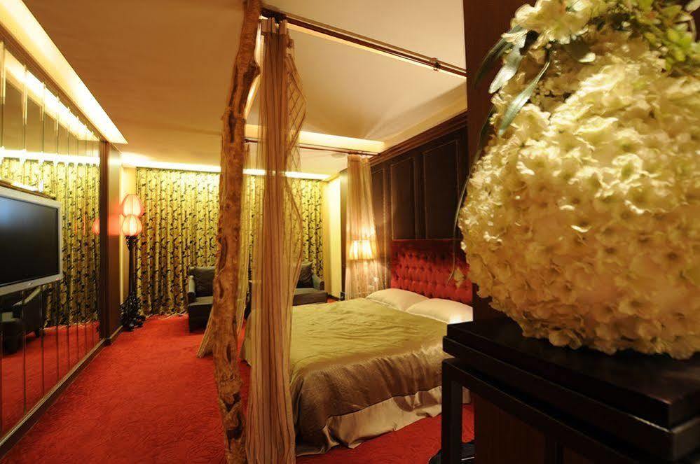 Liti Motel Taichung Exterior photo