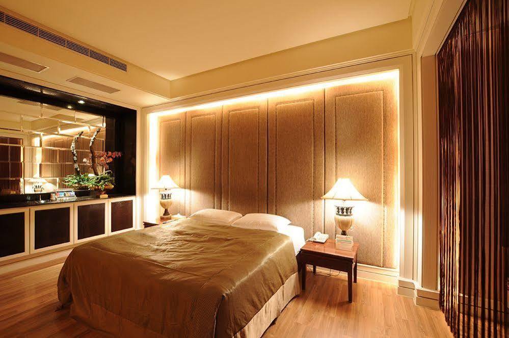 Liti Motel Taichung Exterior photo